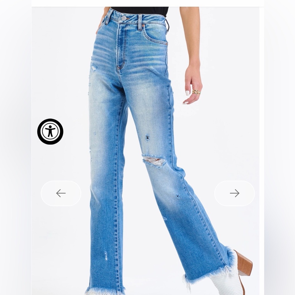 Dear John jeans “Paris bootcut” like new! Still retail for $105